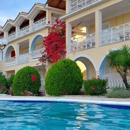 Apartahotel Sunflower Apartments&studios 3*