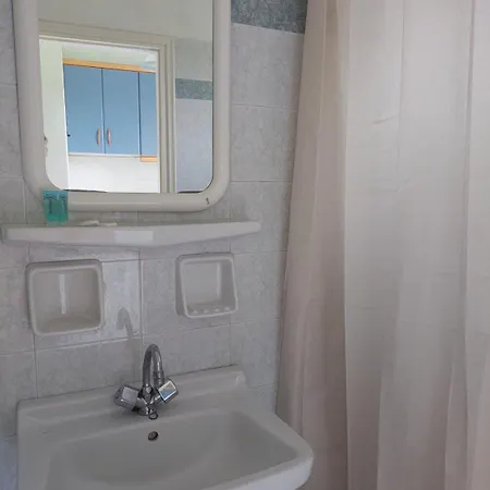 Sunflower Apartments&studios Apartahotel 3*