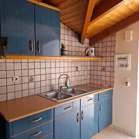 Sunflower Apartments&studios Apartahotel 3*