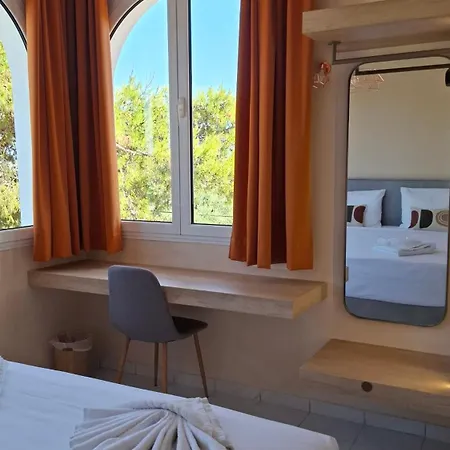 Sunflower Apartments&studios Laganas