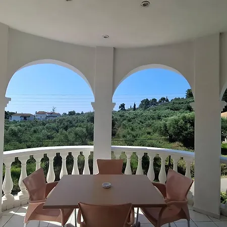 Sunflower Apartments&studios Laganas