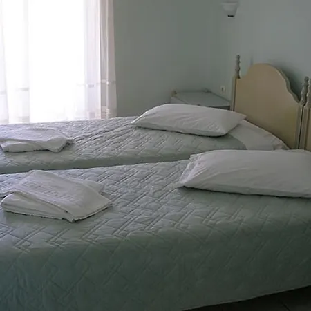 Sunflower Apartments&studios Apartahotel