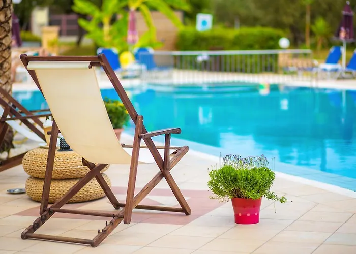 Sunflower & Ξενοδοχείο με διαμερίσματα 4*