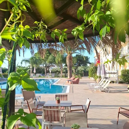 Sunflower & Aparthotel 4*